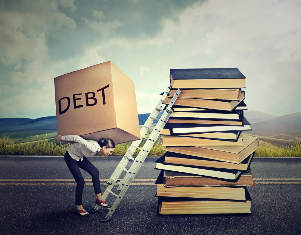 Student loan debt. What our advisors recommend.