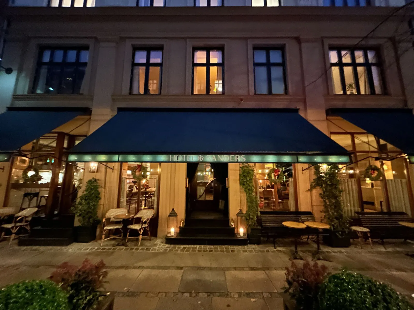 hotel-sanders hotel-sanders